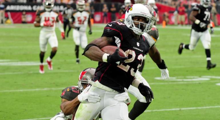 Adrian-Peterson-es-el-nuevo-corredor-de-los-Washington-Redskins-Reuters.jpg