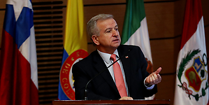 Chile critica avance en guerra comercial entre China y Estados Unidos