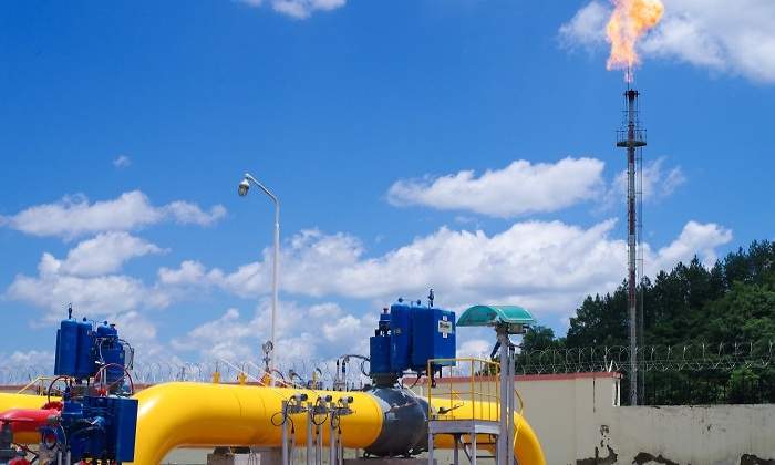 shale-gas-station.jpg