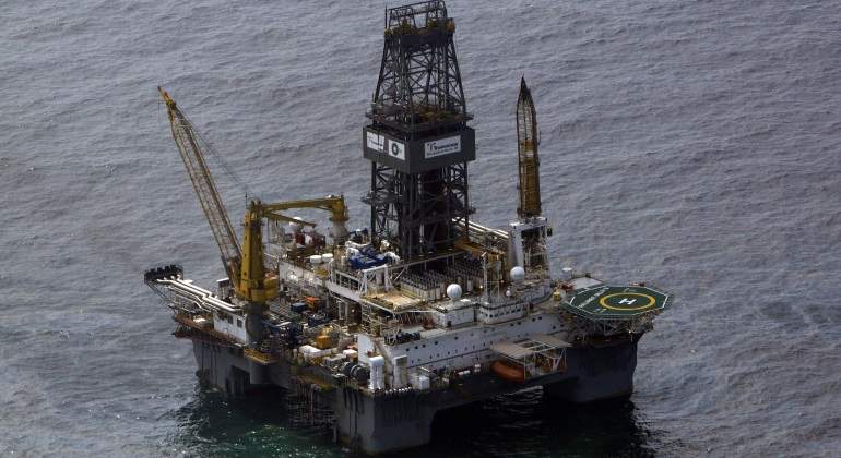 Plataforma-petrolera-Reuters.jpg