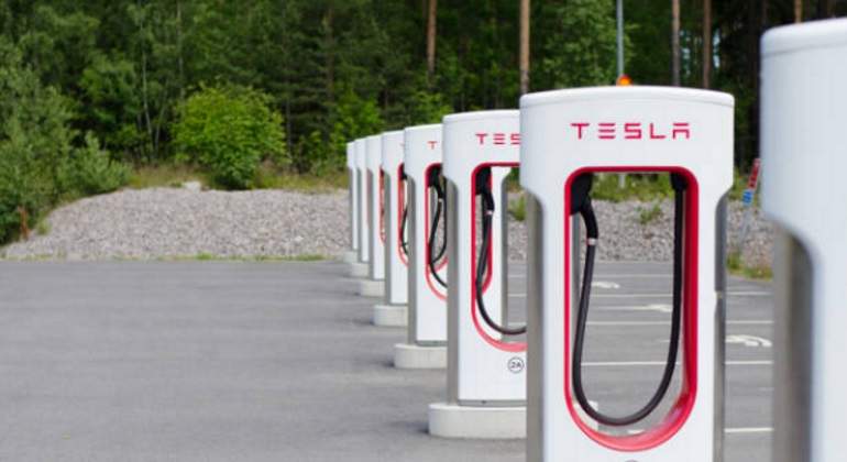 Tesla-770.jpg