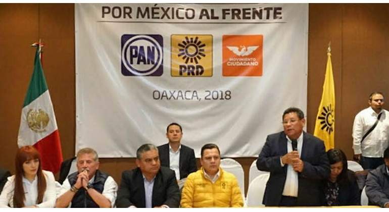 Mexico-al-frente-twitter.jpg