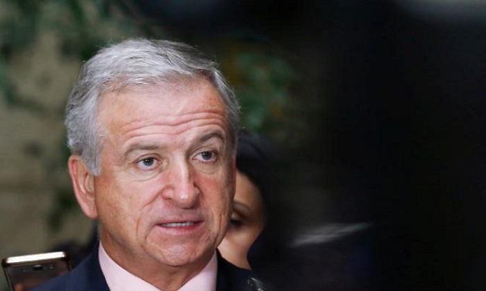 larrain.felipe.ministro.hacienda.chile.reuters.png