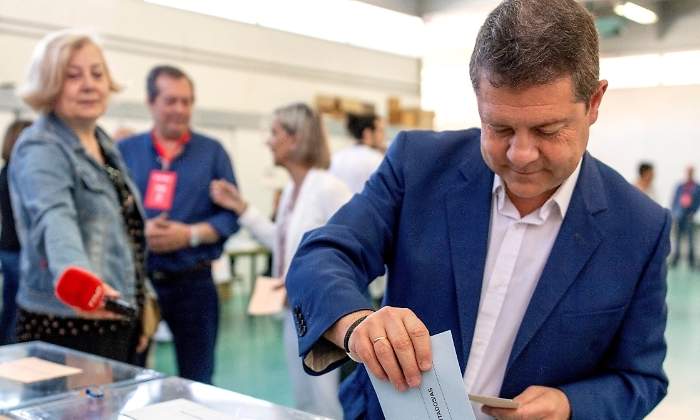 page-26m-vota-efe.jpg
