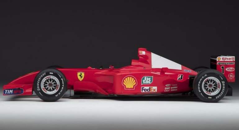 ferrari-F2001-schumacher-subasta.jpg