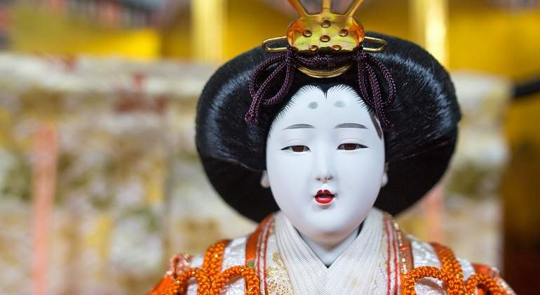 En Japón vive una chica mitad muñeca, mitad persona que trabaja como modelo