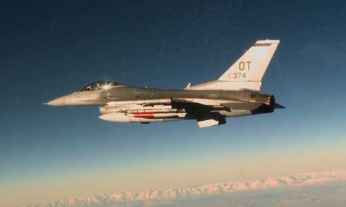 Caza-B61-12-EEUU.jpg