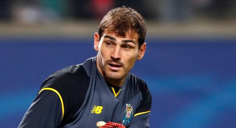 Casillas-calentamiento-Oporto-EFE-2017.jpg