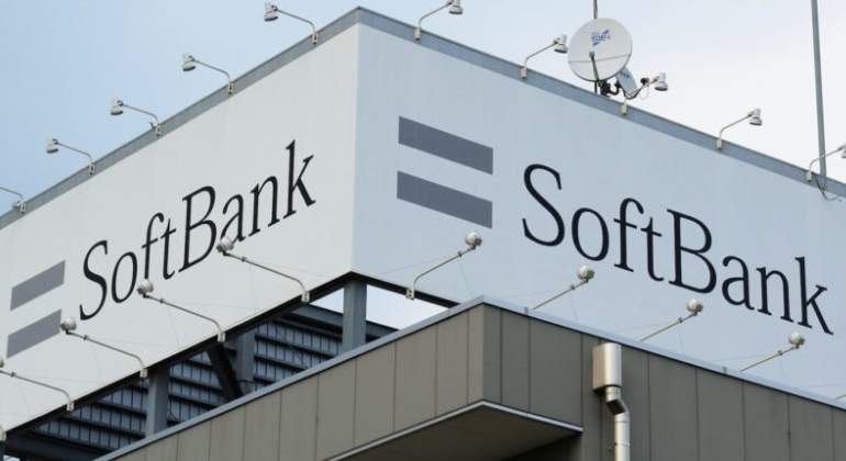 softbank-reuters-770.jpg