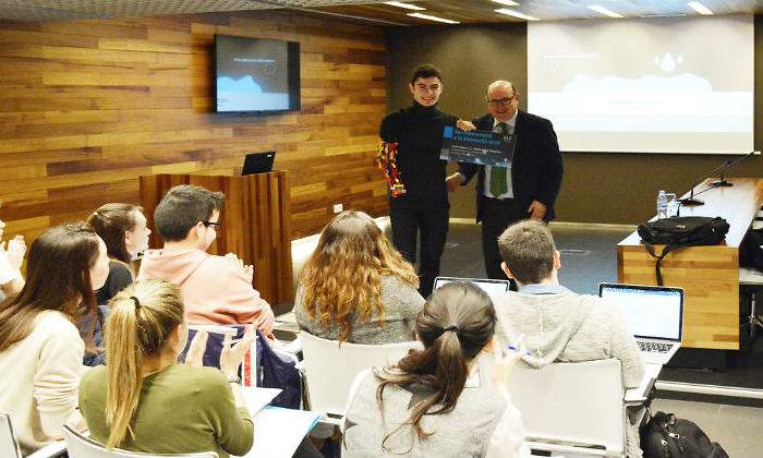 Reconocimiento-Innovacion_Bioingenieria_David-Aguilar2c-Xavier-Gil1111111111111.jpg