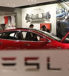 tesla-tienda.jpg