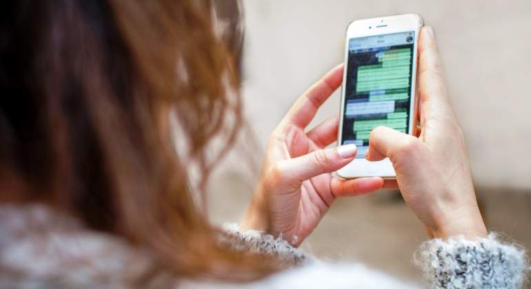 whatsapp-smartphone-chat-conversacion-getty.jpg