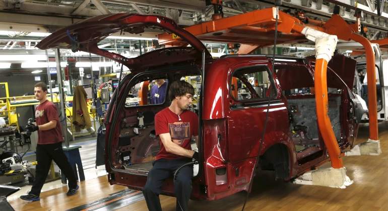 Fiat Chrysler llama a revisión 21 mil 668 camionetas en México