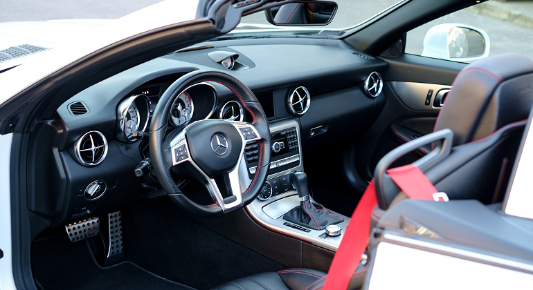 auto-interior-archivo.png