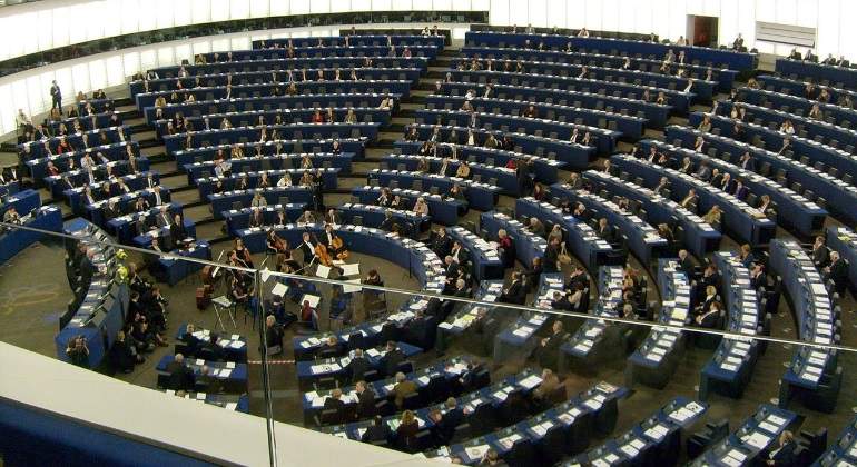 El PSOE sería primera fuerza en las europeas con 16 escaños y Vox entraría en la Eurocámara con 6
