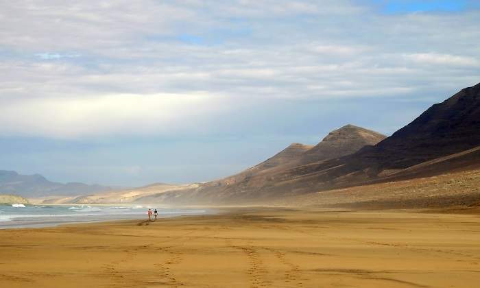 playa-cofete-fuerteventura-Elena-Krivorotova-Dreamstime.jpg