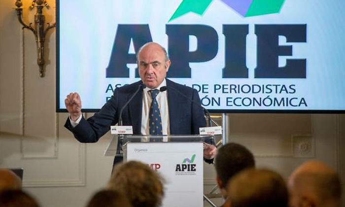 guindos-apie-efe.jpg