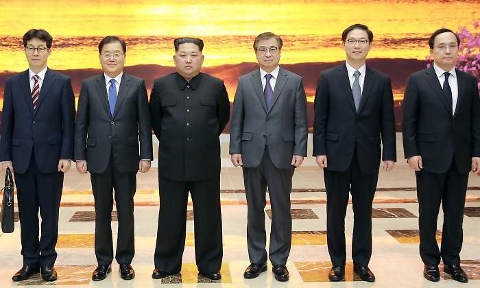 kim-jong-un-delegacion-corea-norte-marzo2018-reuters.jpg