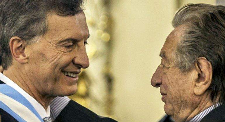 Mauricio Macri junto a Franco - Reuters.jpg