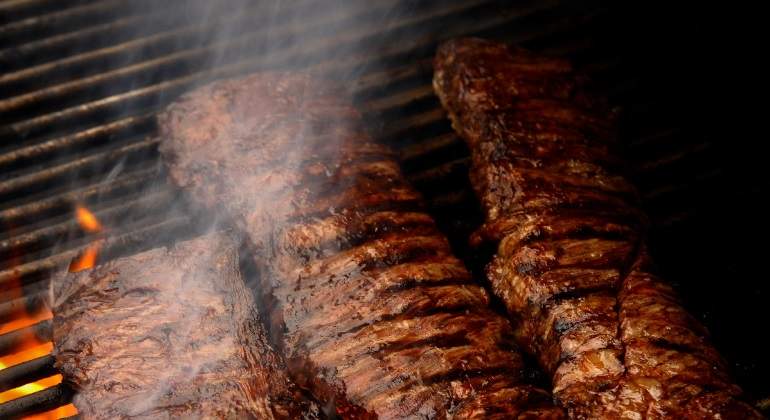 Carne-a-las-brasas-istock-770.jpg