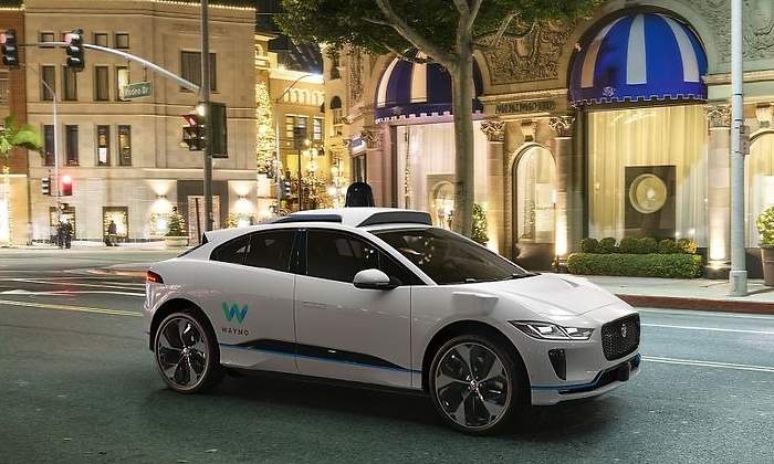 jaguar-ipace-waymo.jpg