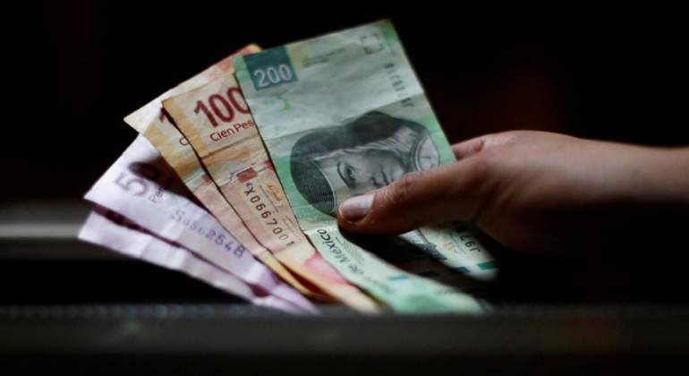 Pesos-reuters.jpg