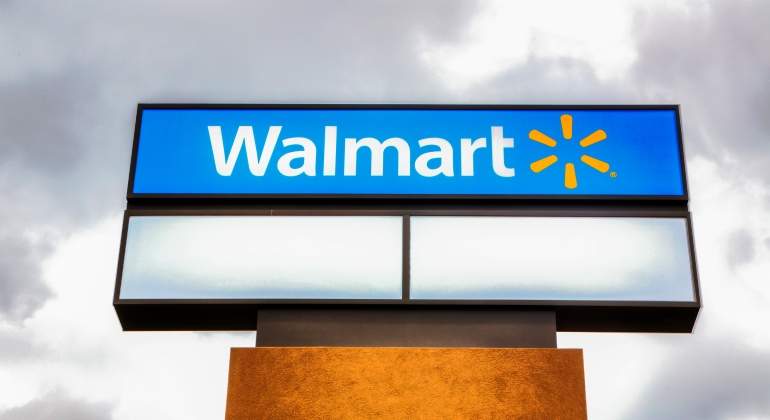 walmart-nubes-dreamstime.jpg