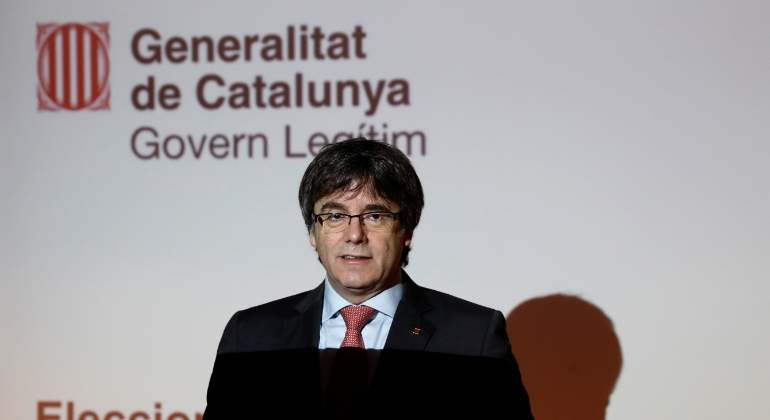 http://s04.s3c.es/imag/_v0/770x420/a/c/7/puigdemont-comparecencia-21d-reuters.jpg