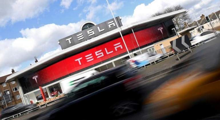 tesla-tencent-reuters.jpg