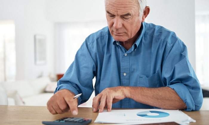 jubilado-calcula-pension.jpg