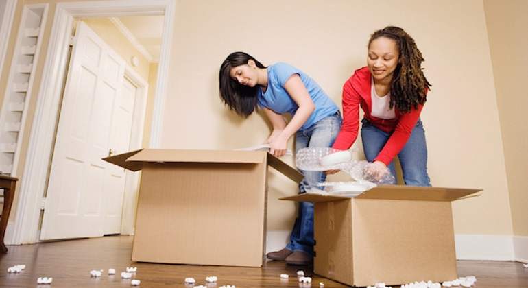 roomies-770-istock.jpg