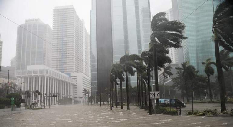 Foto y video: el huracán Irma azota República Dominicana Foto y video: el huracán Irma azota República Dominicana