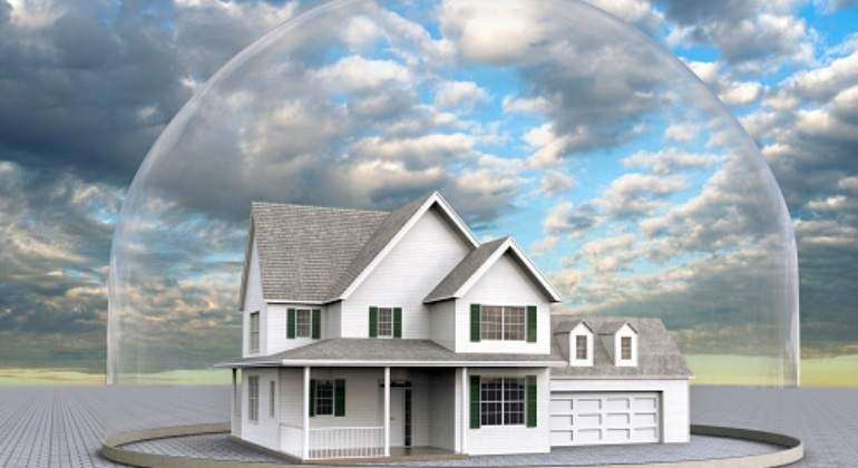 burbuja-vivienda-nubes.jpg