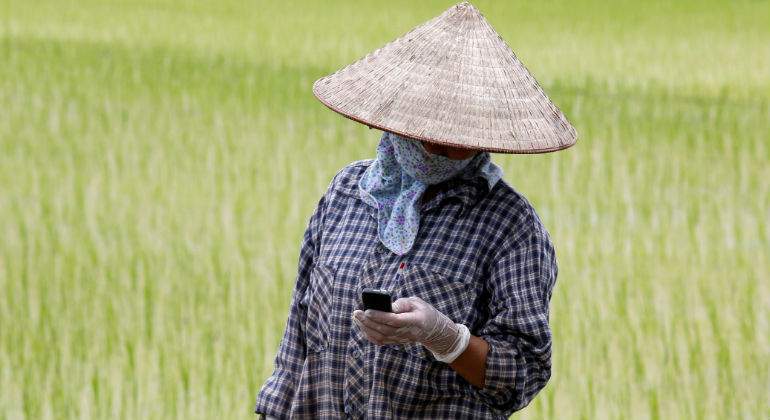 vietnamita-telefono-reuters.jpg