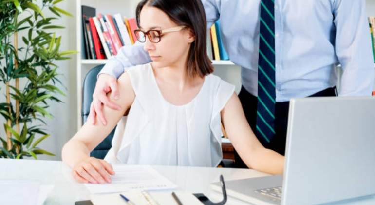 Acoso-laboral-istock-770.jpg