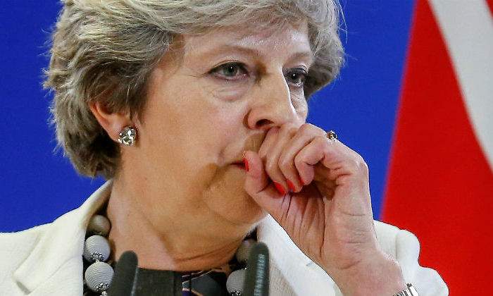 theresa-may-brexit-cumbre-bruselas-octubre-efe.jpg