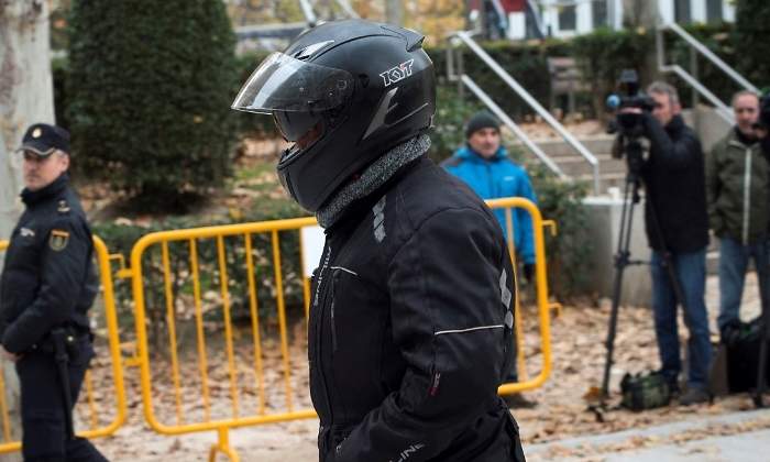chofer-barcenas-casco-moto-juzgados-efe.jpg