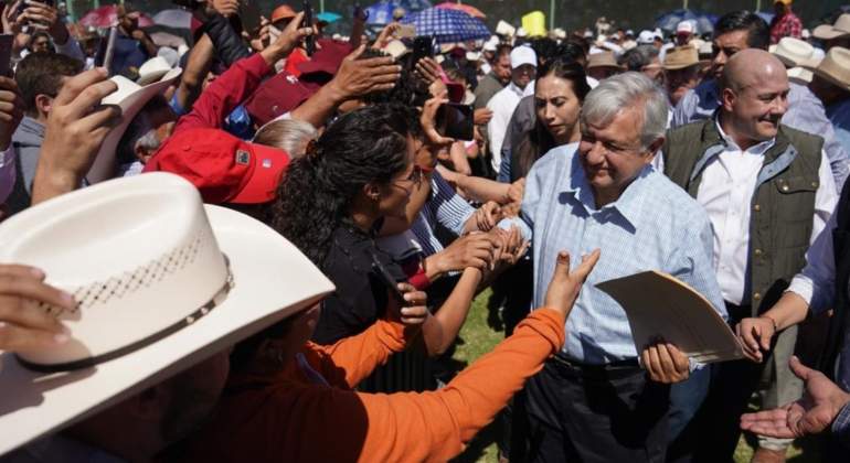 amlo-productores-del-campo.jpg
