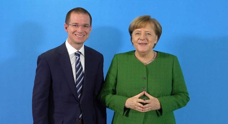 Anaya-Merkel-770.jpg