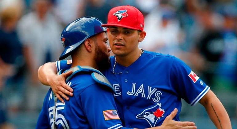 Roberto Osuna alcanzó 21 salvamentos en la temporada