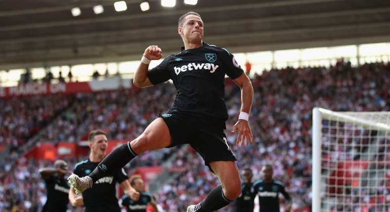 Chicharito-west-ham-twitter.jpg