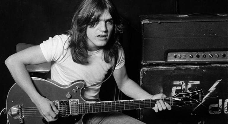 malcolm-young.jpg