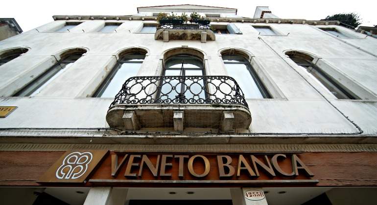 Italia desembolsaría hasta 17000 mde para rescatar dos bancos