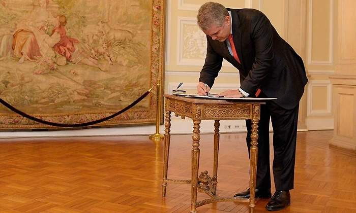 duque firma