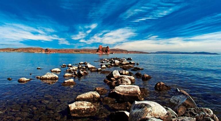 lagotiticaca7702.jpg