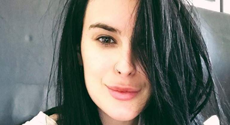 Hija de Demi Moore y Bruce Willis lleva seis meses sobria — ECUADOR