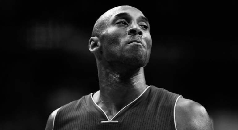 kobe-bryant-amlo-ebrard.jpg