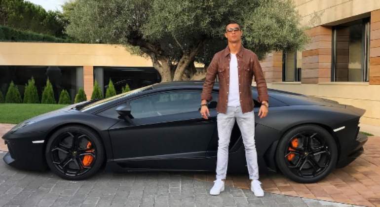 ronaldo-coche.jpg