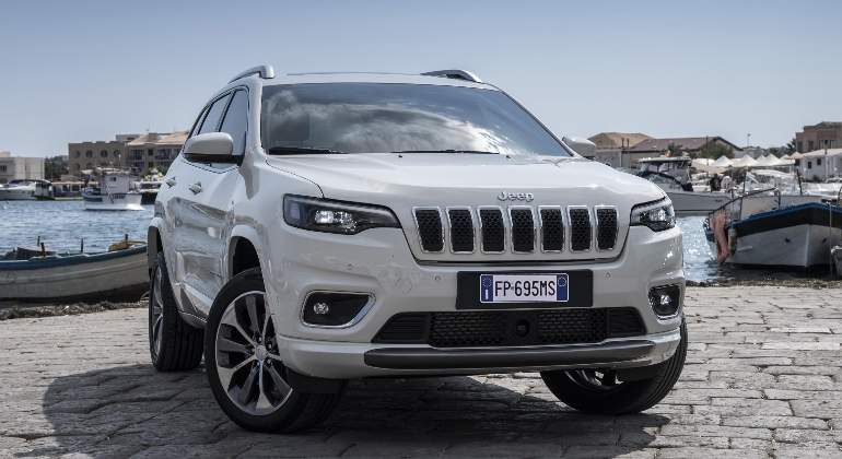 Jeep-Grand-Cherokee-2019-01.jpg
