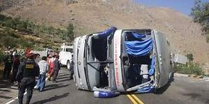 Al menos 7 muertos deja accidente de bus: iban al sepelio de Alan García